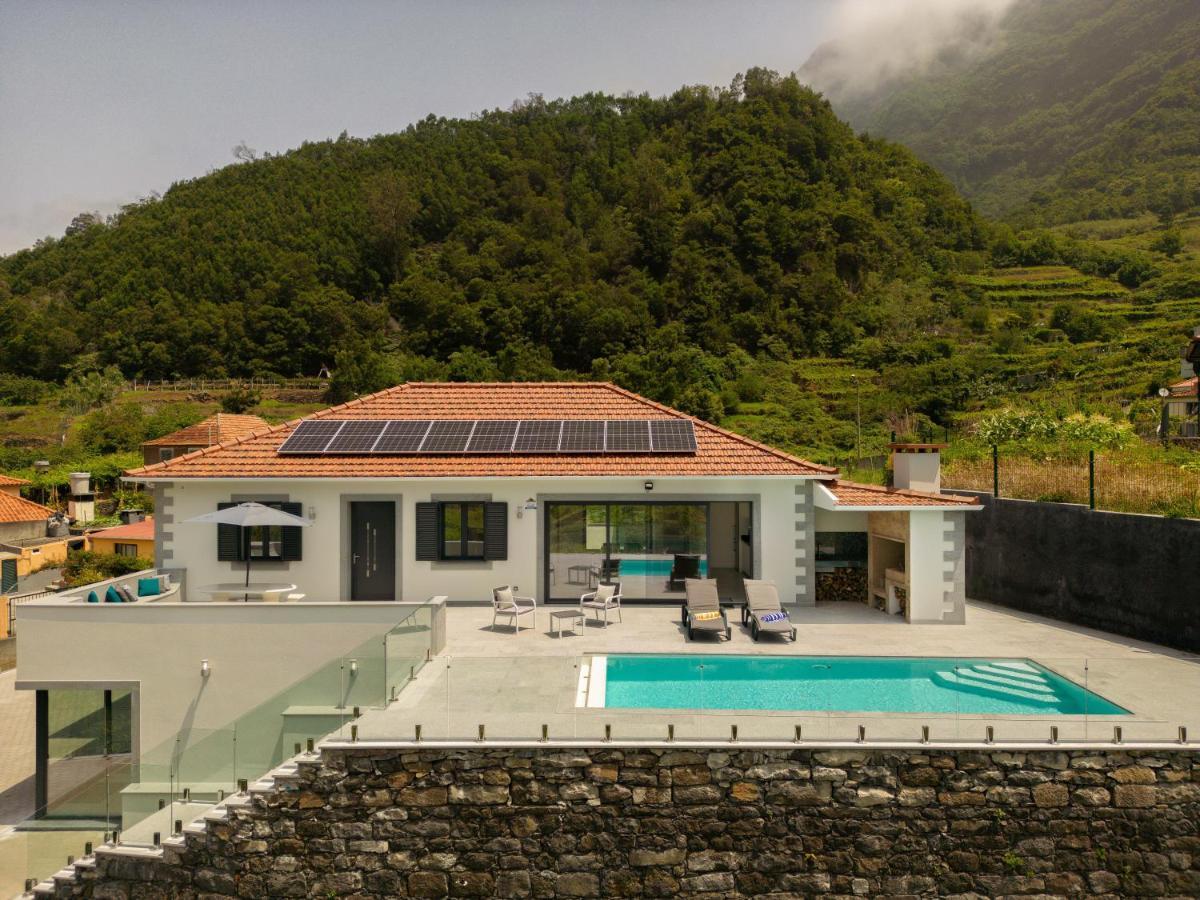 Casa Avo Da Pedra, By Op